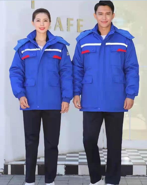 南京工作服定做企業(yè)為外資工廠定做冬款加厚工作服(圖1)